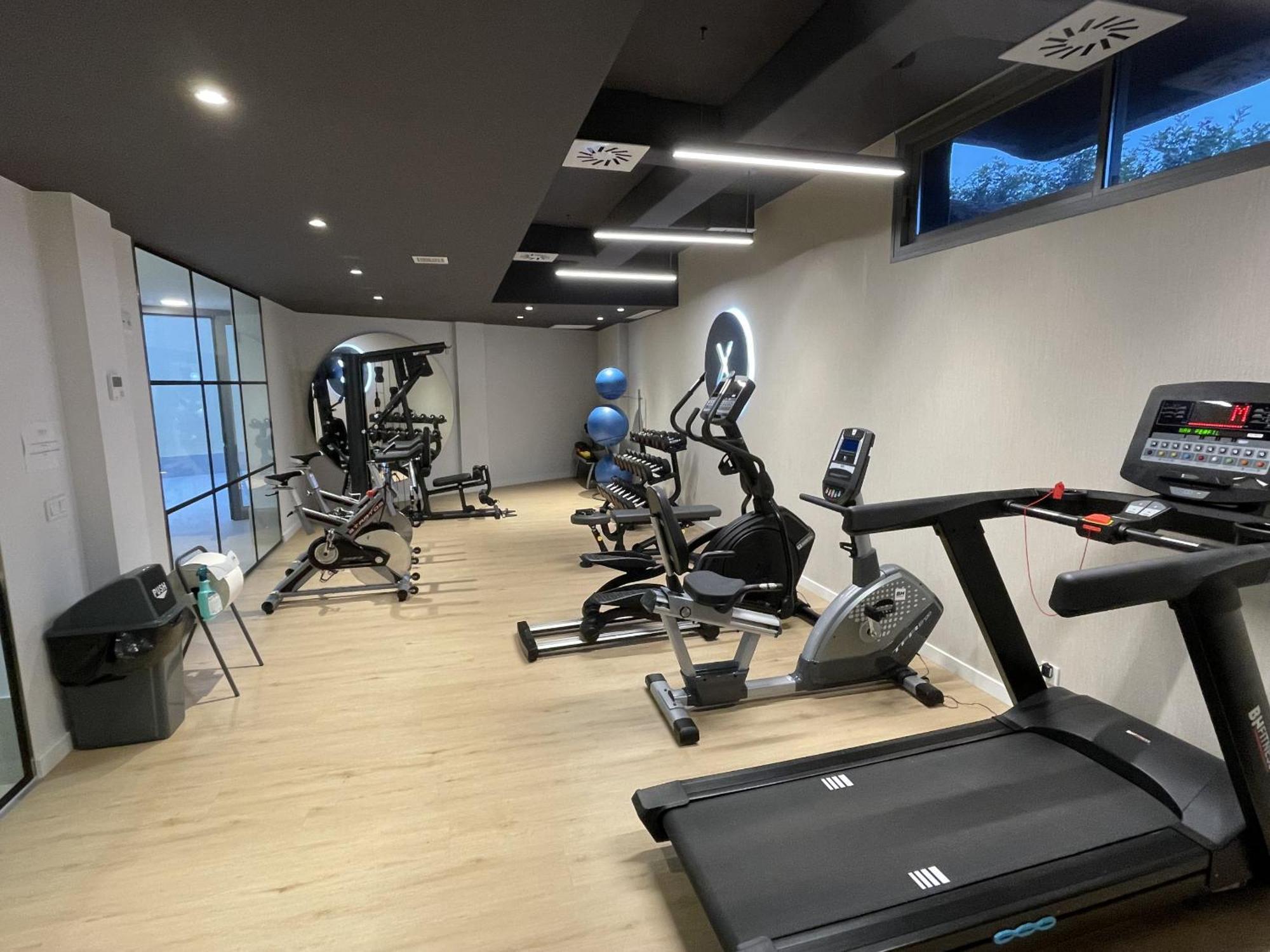 Vivi Homes - Elies House Pool, Gym, Spa & Sea View El Faro Esterno foto
