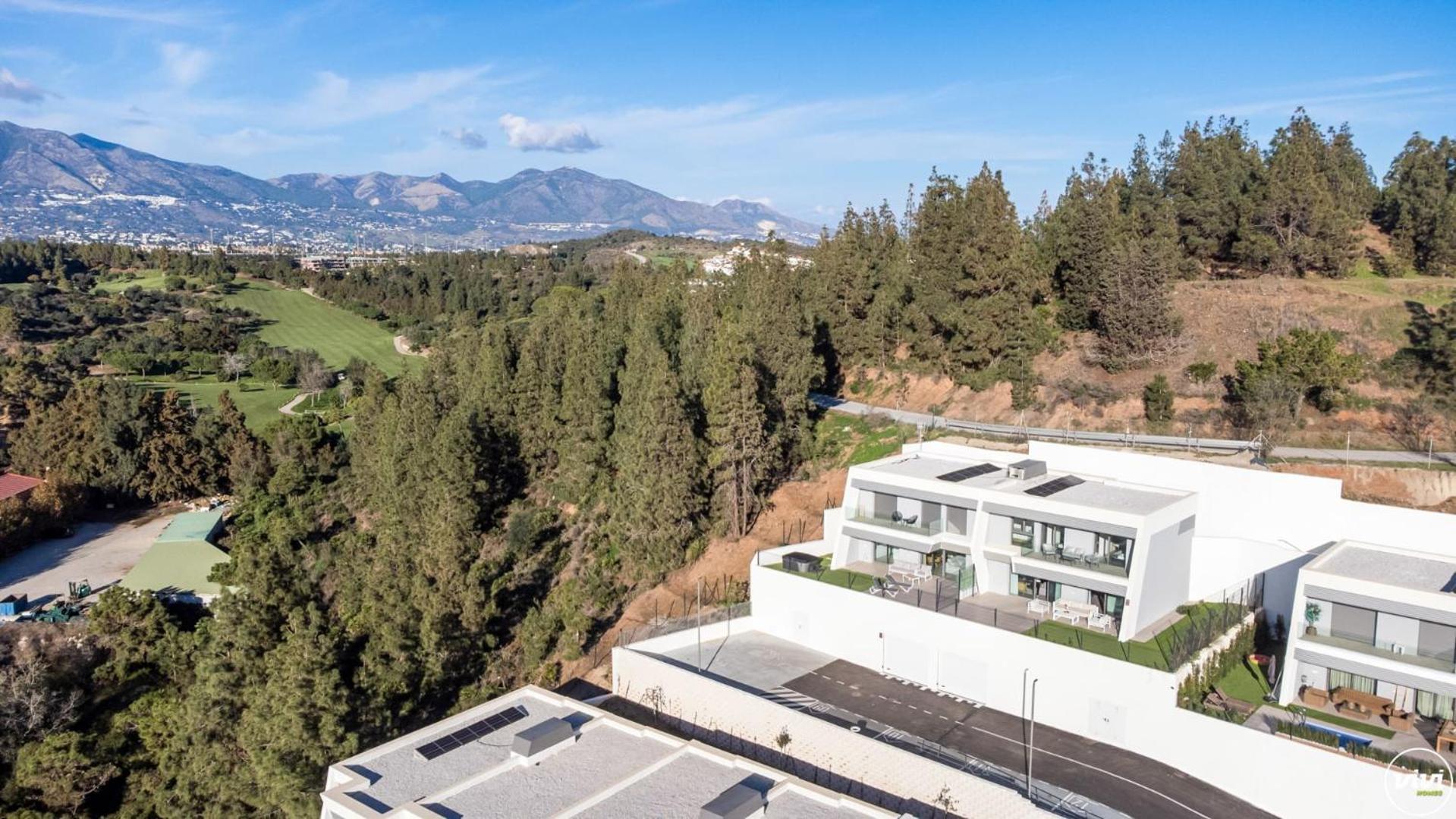Vivi Homes - Elies House Pool, Gym, Spa & Sea View El Faro Esterno foto