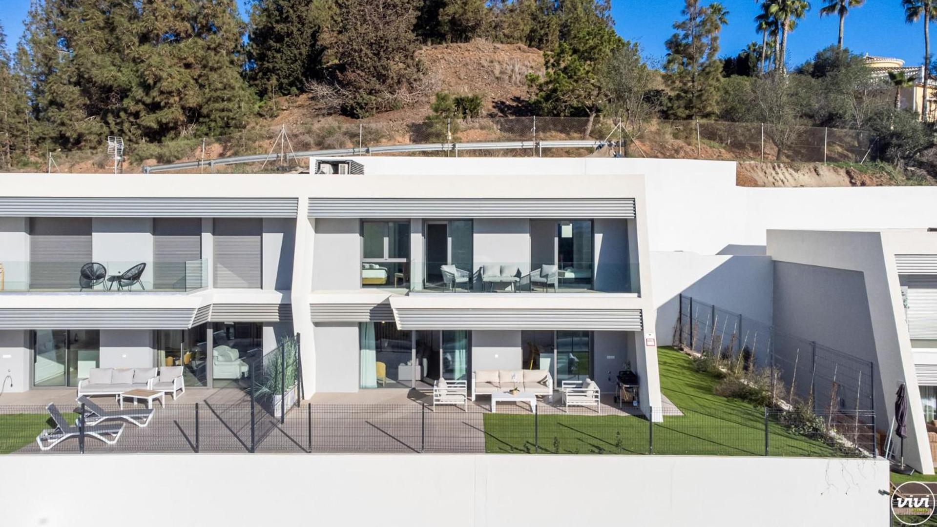 Vivi Homes - Elies House Pool, Gym, Spa & Sea View El Faro Esterno foto