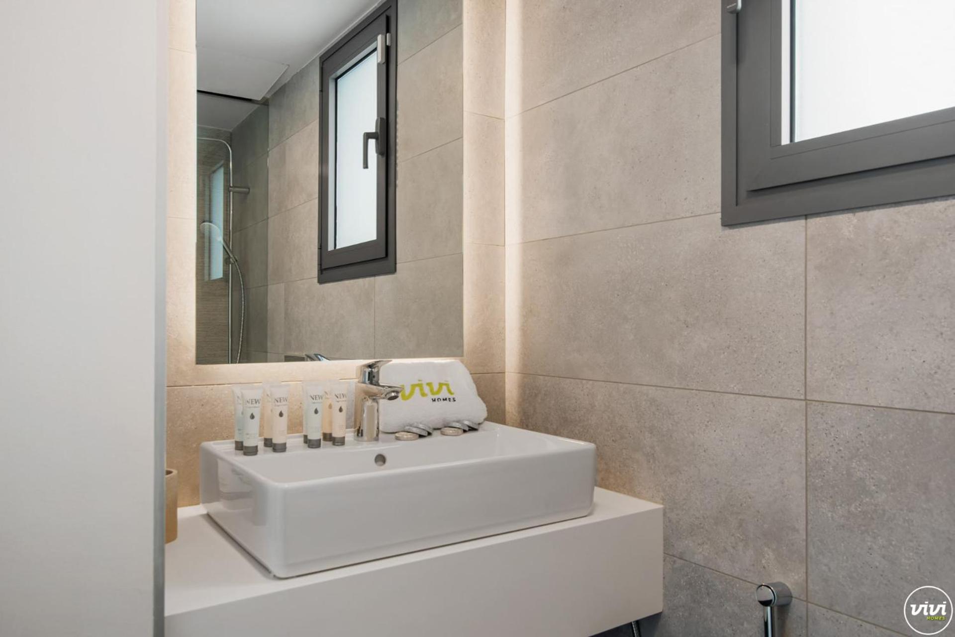 Vivi Homes - Elies House Pool, Gym, Spa & Sea View El Faro Esterno foto